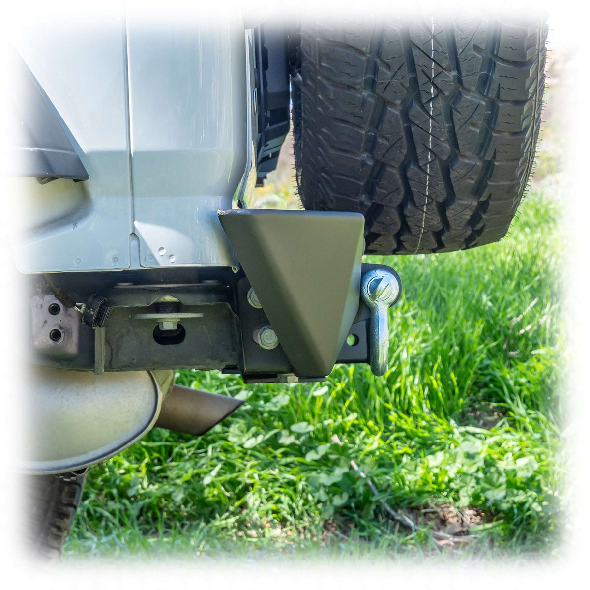 Minimalist Rear Bumper with LED Pod Lights and Hitch Receiver for Jeep Wrangler JL